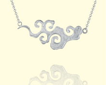 Charger l&#39;image dans la galerie, Nuages de la chance | Collier en argent pour femme | Fait en argent S 925
