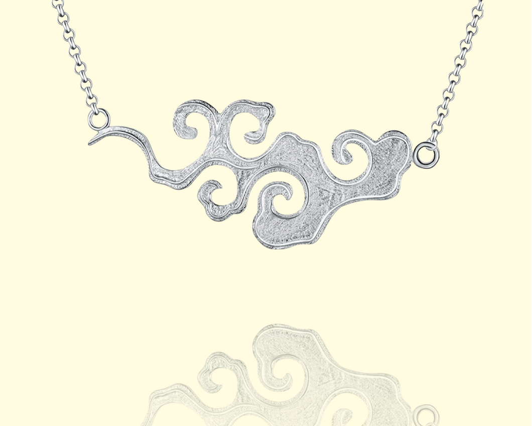 Wolken des Glücks | Silberne Halskette für Frauen | Material 925 Sterlingsilber